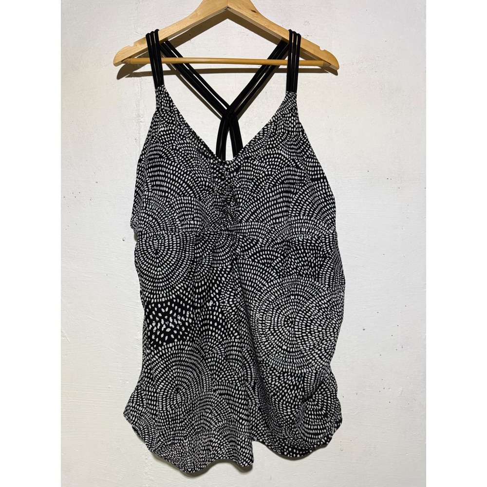 Ava & Viv 26W Black White Geometric Strappy Racerback Tankini Swim Top